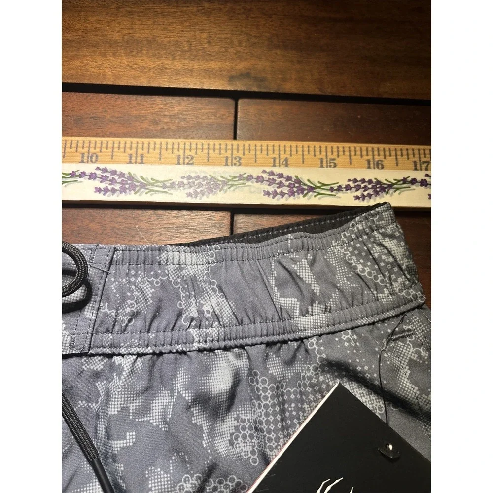 NWT Spyder‎ Swim Shorts Sz XL. UV Protection, Breathable, Mesh Liner.